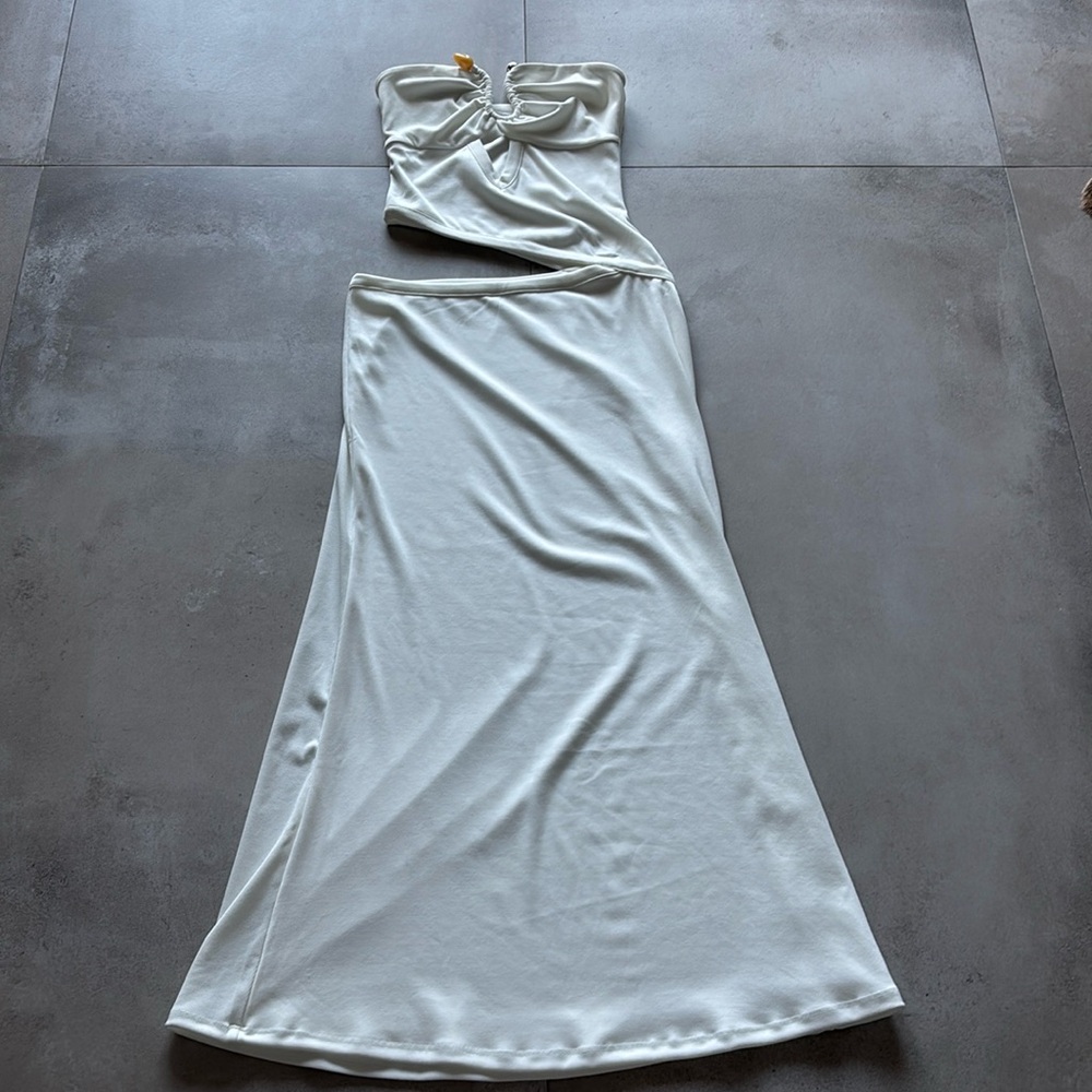Peppermayo off white dress cut out size US 4